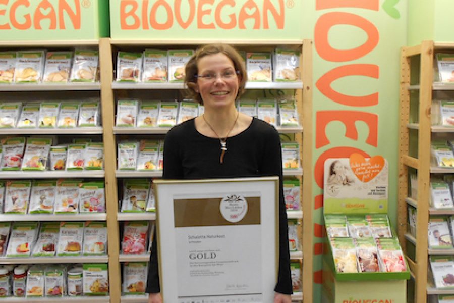 Biovegan übernimmt Patenschaft für Schalotte Naturkost in Potsdam